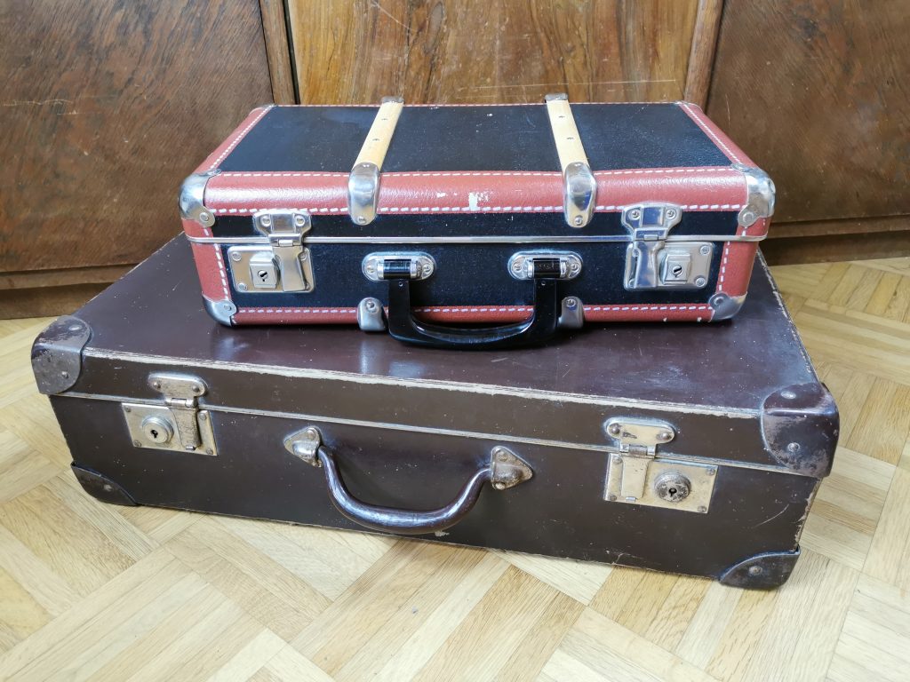 zwei nostalgische Koffer