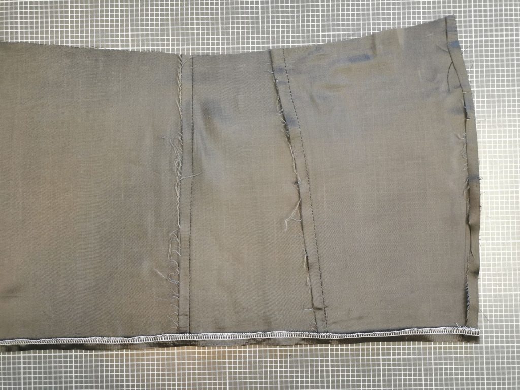 Saum unten versäubern