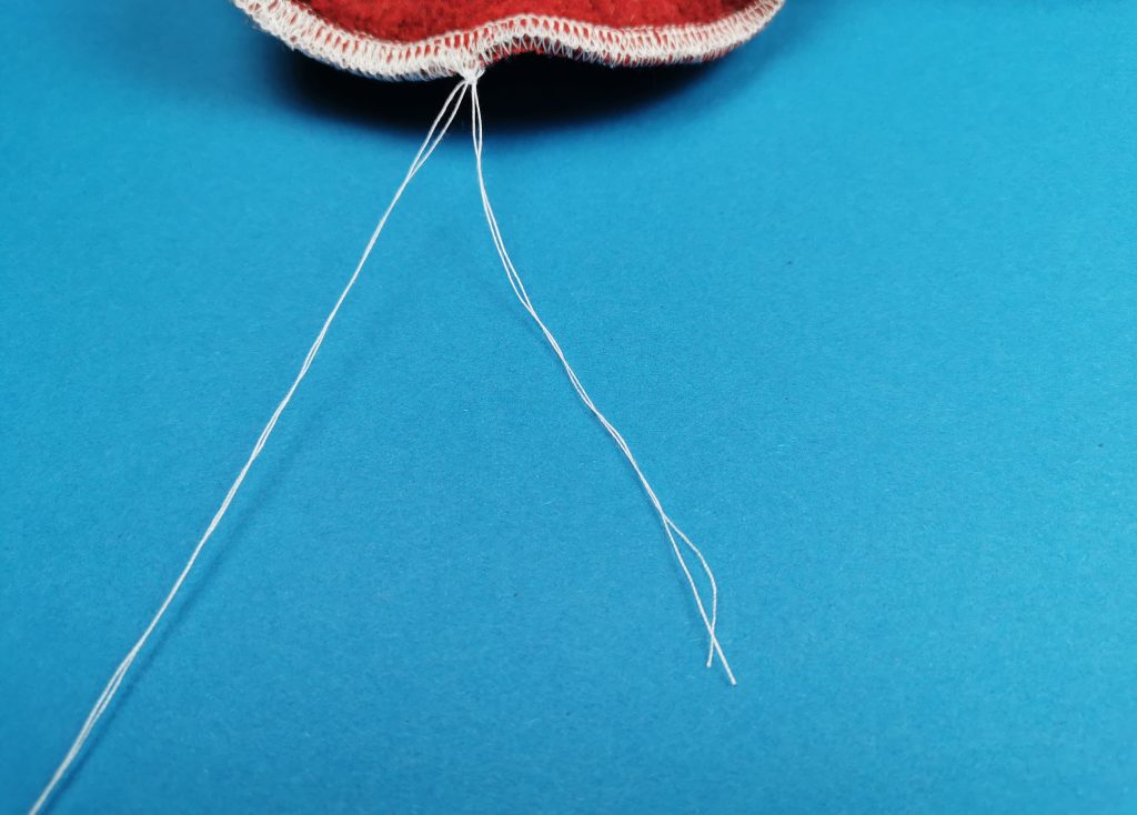 getrennte Fadenpaare gut verknoten