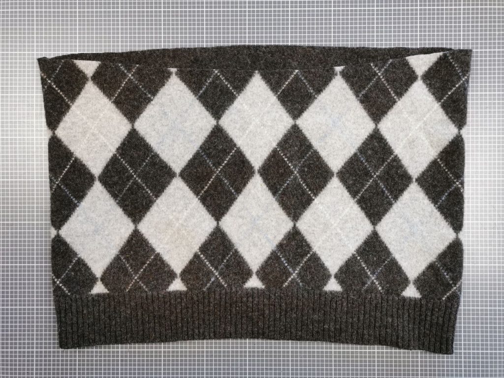 Anpassung am Bauch zuschneiden