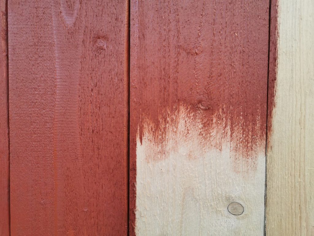 Einmalanstrich mit Leinölfarbe