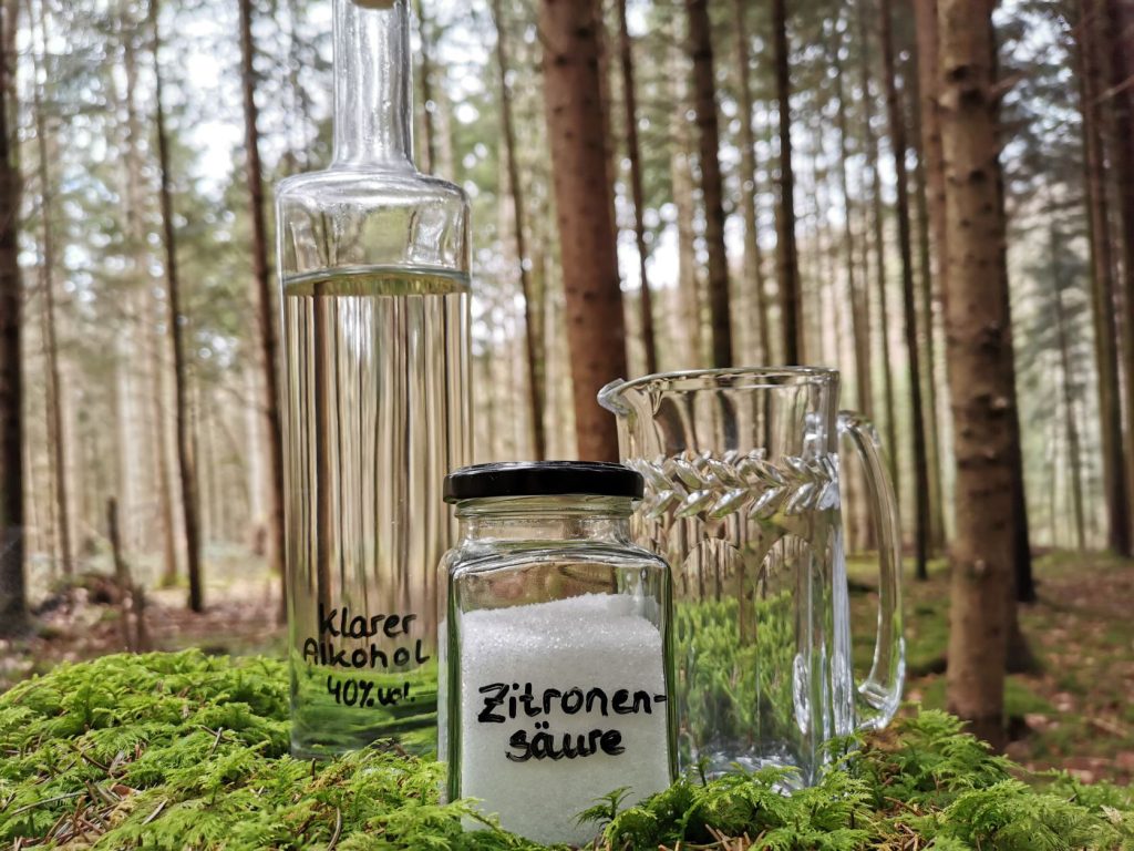 Zutaten für selbst gemachten Klarspüler